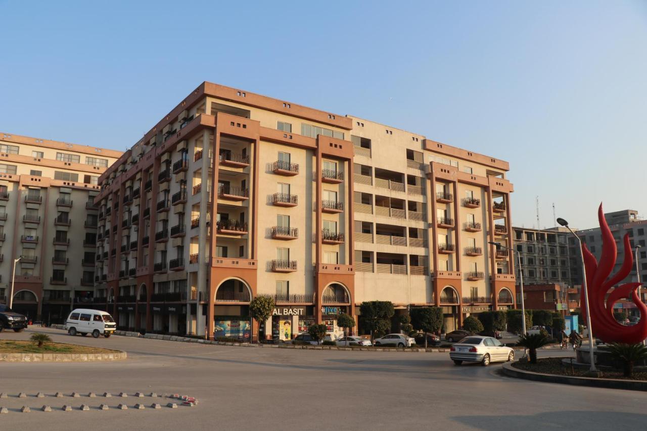 Luxurious Landing Apartments & Suites Bahria Town Rawalpindi Dış mekan fotoğraf